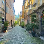 1Br Apartment On The Most Beautiful Street In Ljubljana Center